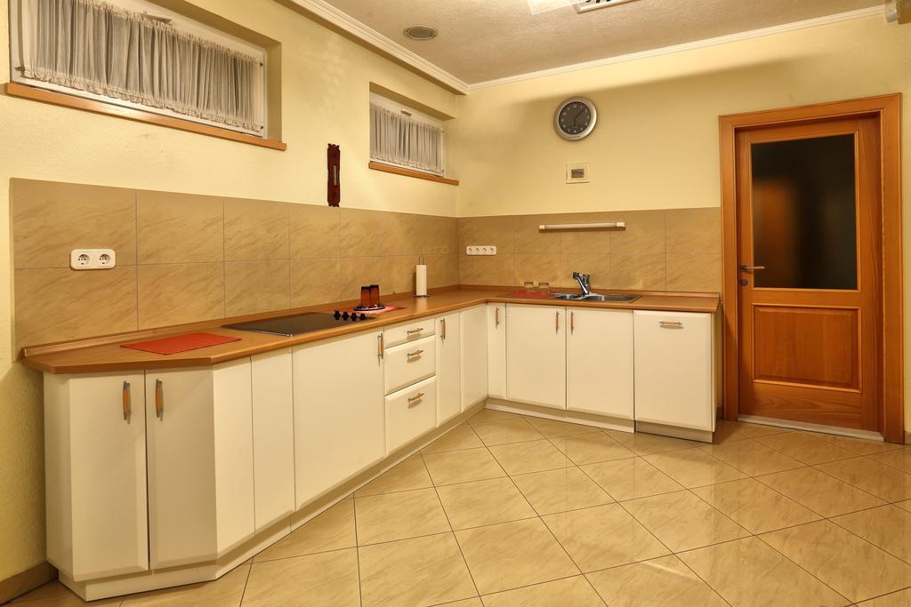 Napfeny Panzio Es Rendezvenyhaz Hotel Kecskemét Cameră foto