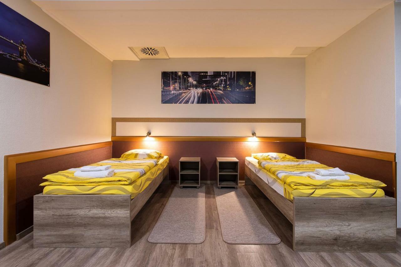 Napfeny Panzio Es Rendezvenyhaz Hotel Kecskemét Exterior foto